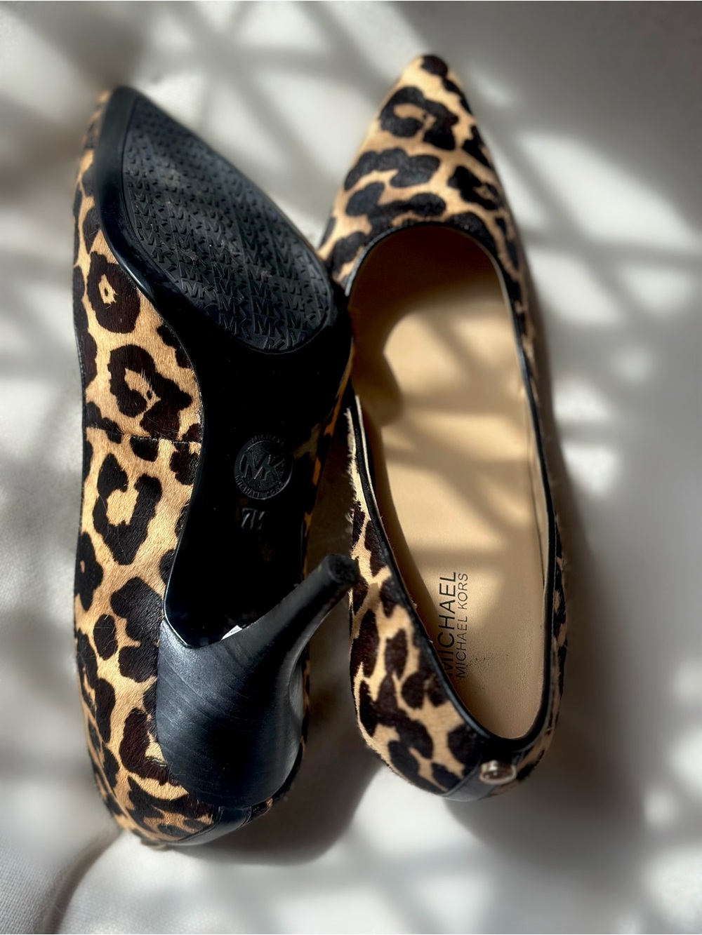 Michael Kors Leopard Print Pointed Toe Pumps - Black & Tan - Picture 3 of 4